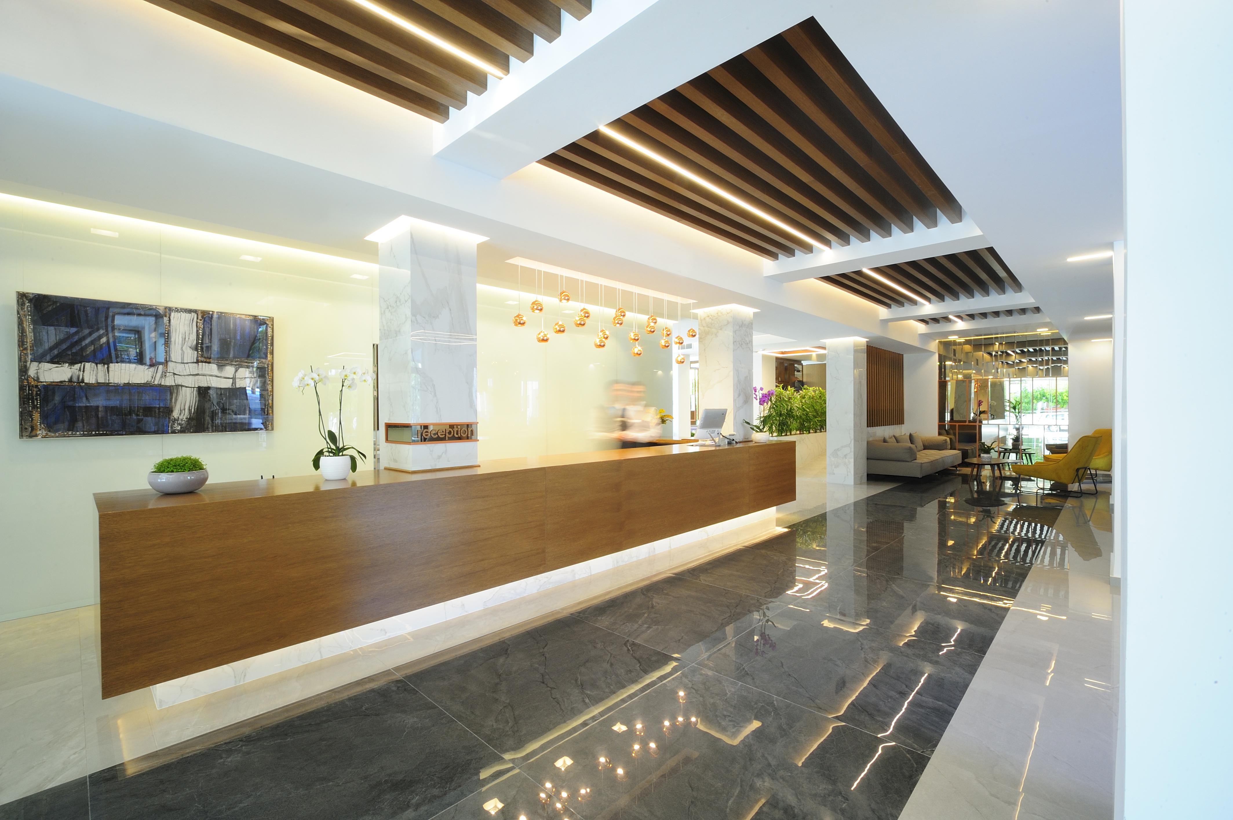 Atrium Ambiance (adults Only)